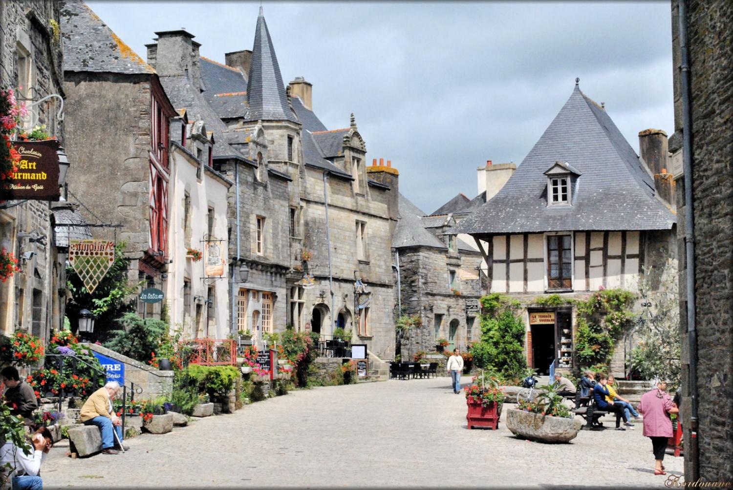 Terres De France - Le Domaine Du Moulin Neuf Hotell Rochefort-en-Terre Exteriör bild