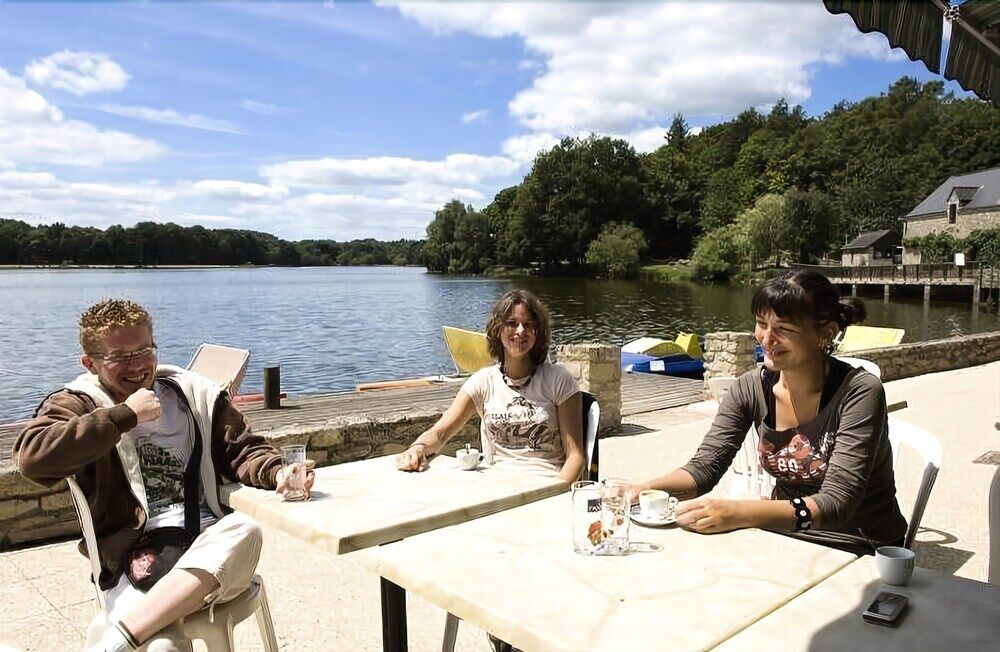 Terres De France - Le Domaine Du Moulin Neuf Hotell Rochefort-en-Terre Exteriör bild