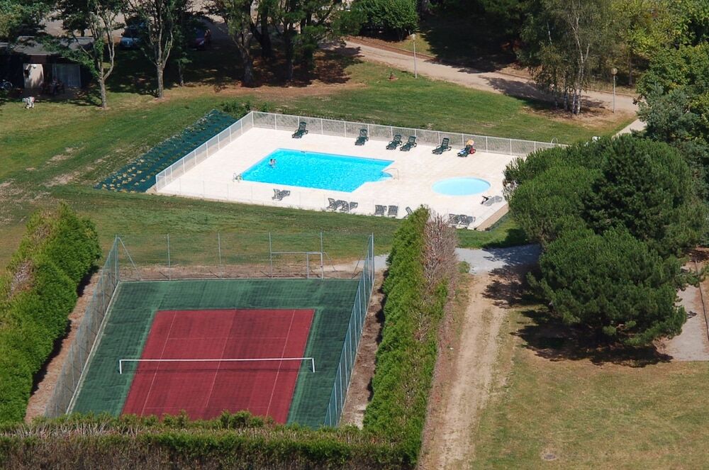Terres De France - Le Domaine Du Moulin Neuf Hotell Rochefort-en-Terre Exteriör bild