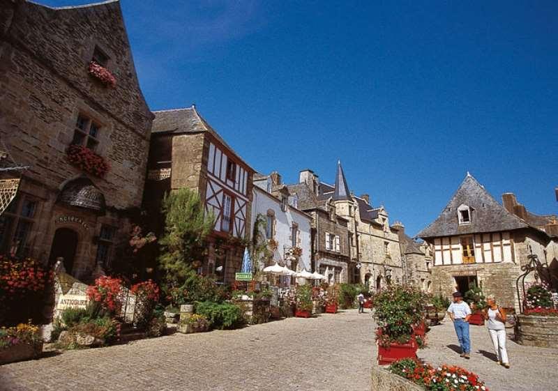 Terres De France - Le Domaine Du Moulin Neuf Hotell Rochefort-en-Terre Exteriör bild